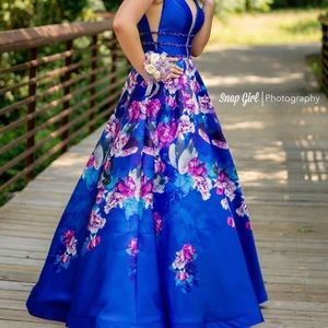 Selling Formal/ Prom dress!